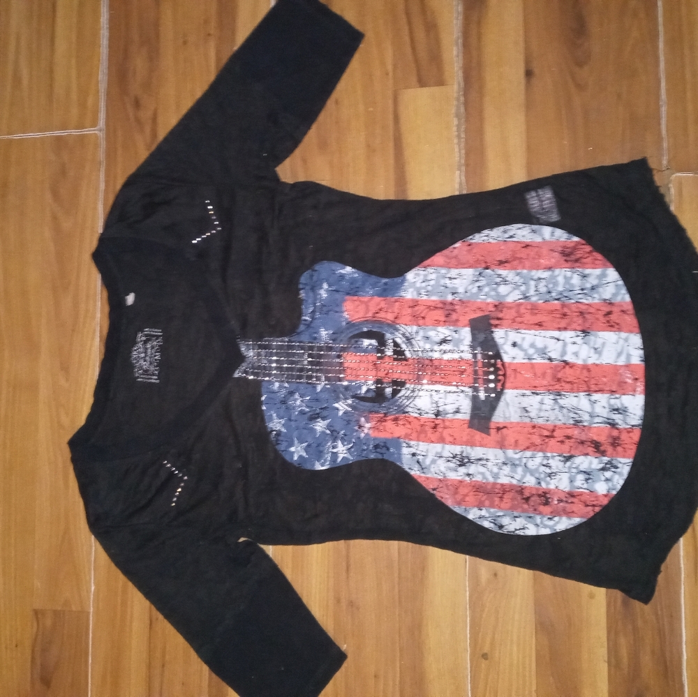 Assorted shirts - Picture 9 of 11